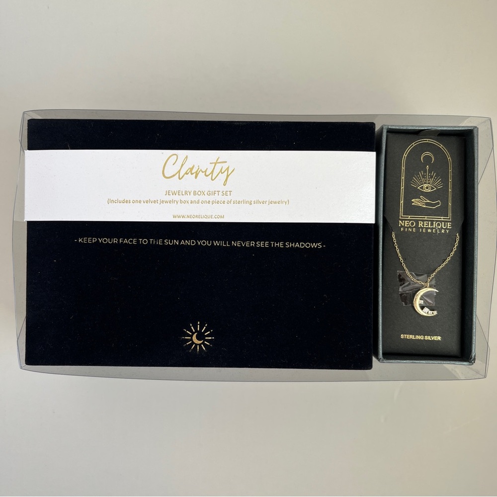 Brand New NEO Relique Fine Jewelry Box gift Set  -  Sterling Silver Necklace